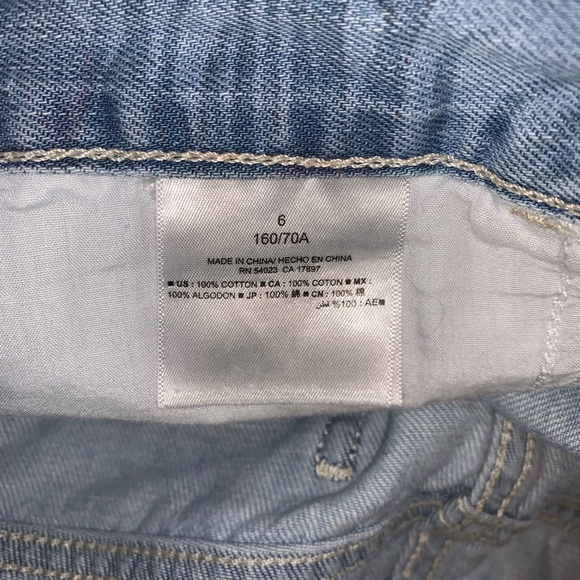 Old Navy Boyfriend Floral Shorts Women's Size 6 - Picture 4 of 4